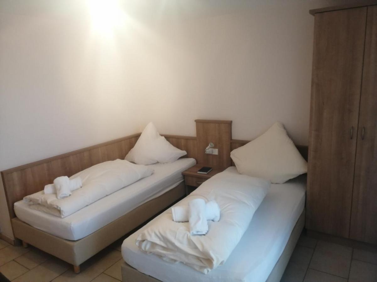 Hotel-Restaurant Zum Baeumle Süßen Eksteriør billede
