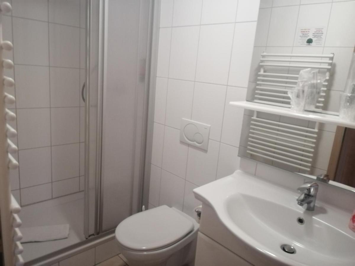 Hotel-Restaurant Zum Baeumle Süßen Eksteriør billede