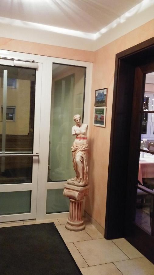 Hotel-Restaurant Zum Baeumle Süßen Eksteriør billede